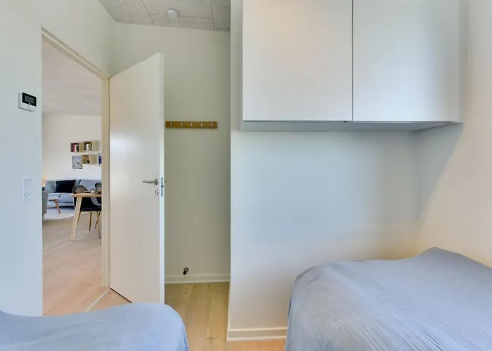 Aiana - 250m From The Sea By Interhome *