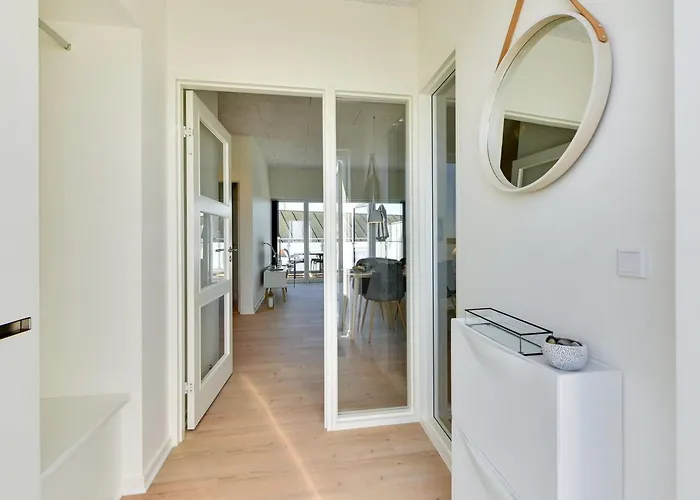 Aiana - 250m From The Sea By Interhome